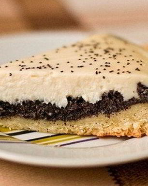 Нежный маковый пирог со сметанной заливкой