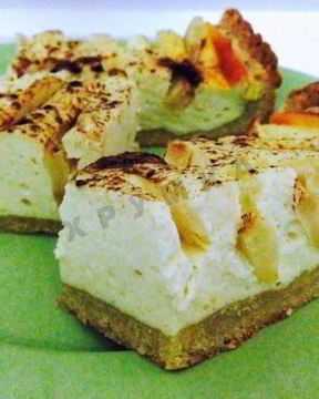 Пирог чизкейк с творожной начинкой и фруктами