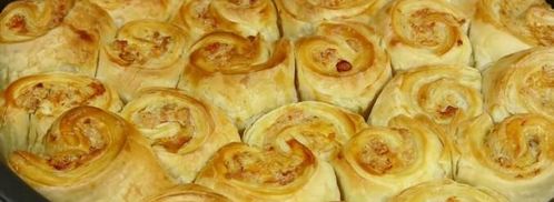 пирог разборный из рулетиков с фаршем и сырным соусом. Шаг 12