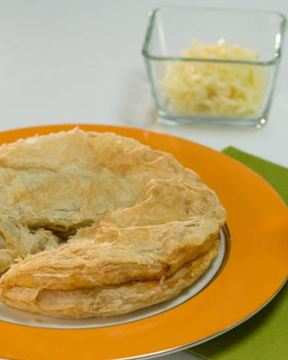 Пирог с грибами и сыром