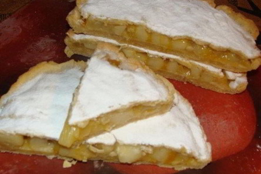 Рецепт пирога с яблоками, манго и папайей