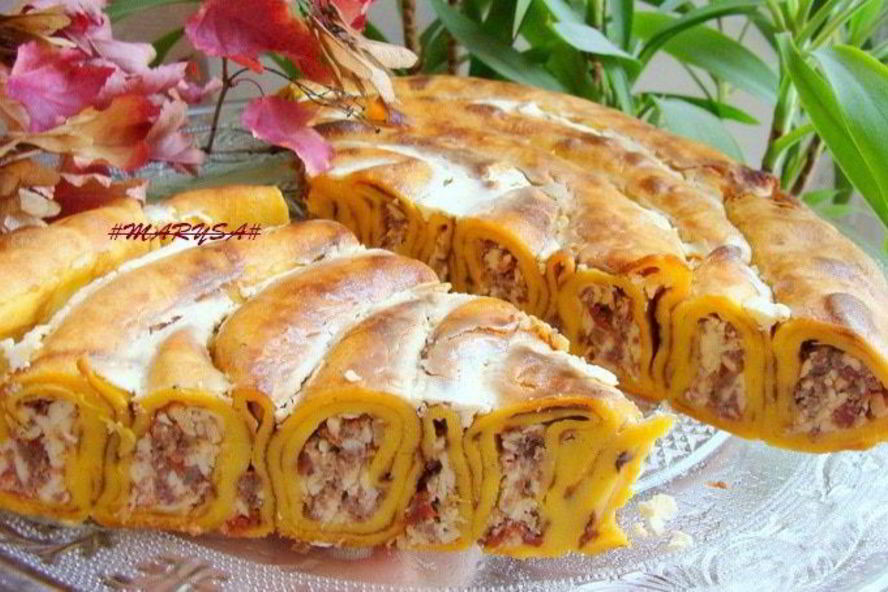 Рецепт пирога-улитки из тыквенных блинчиков