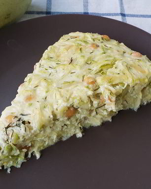 Заливной пирог с кабачками и кукурузой