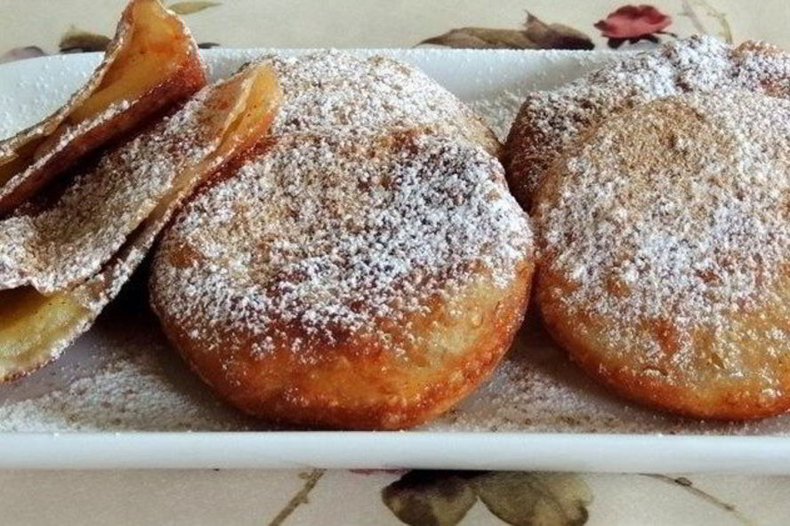 Рецепт нежных пирожков с яблоками