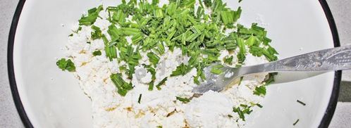 пирожки бомбочки с помидорами и сыром. Шаг 6