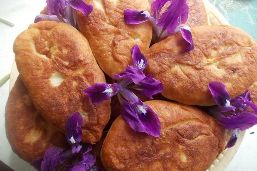 Рецепт пирожков из детства с яйцом и зеленым луком