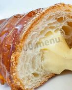 Пирожки из слоеного теста с творогом