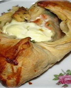 Пирожки с красной рыбой