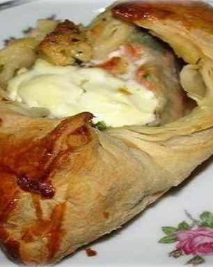 Пирожки с красной рыбой