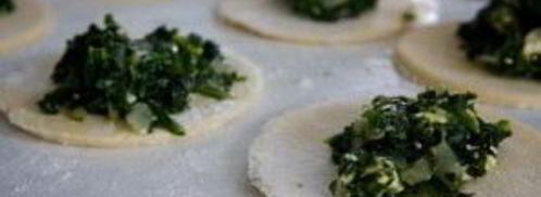 пирожки со шпинатом и сыром фета. Шаг 5