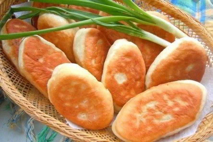 Рецепт жареных пирожков с куриной грудкой