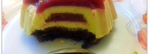 муссовое пирожное с персиком и смородиной. Шаг 14