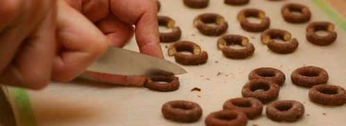 пирожное на палочке в виде обезьяны. Шаг 6