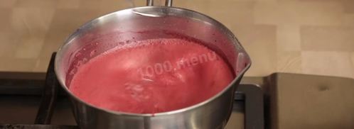 пирожные из орехового бисквита с вишневым кремом. Шаг 10