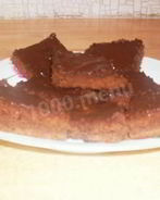 Выпечное шоколадное пирожное