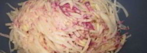 картофельная пицца с колбасой на сковороде. Шаг 3