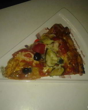 Любимая пицца с водочным соусом