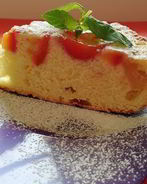 Классическая шарлотка с яблоками и нектаринами