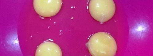 классическая шарлотка с яблоками и нектаринами. Шаг 4