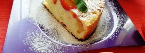 классическая шарлотка с яблоками и нектаринами. Шаг 11