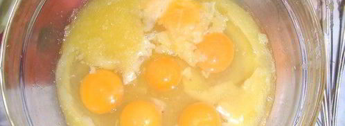 очень вкусная шарлотка. Шаг 3