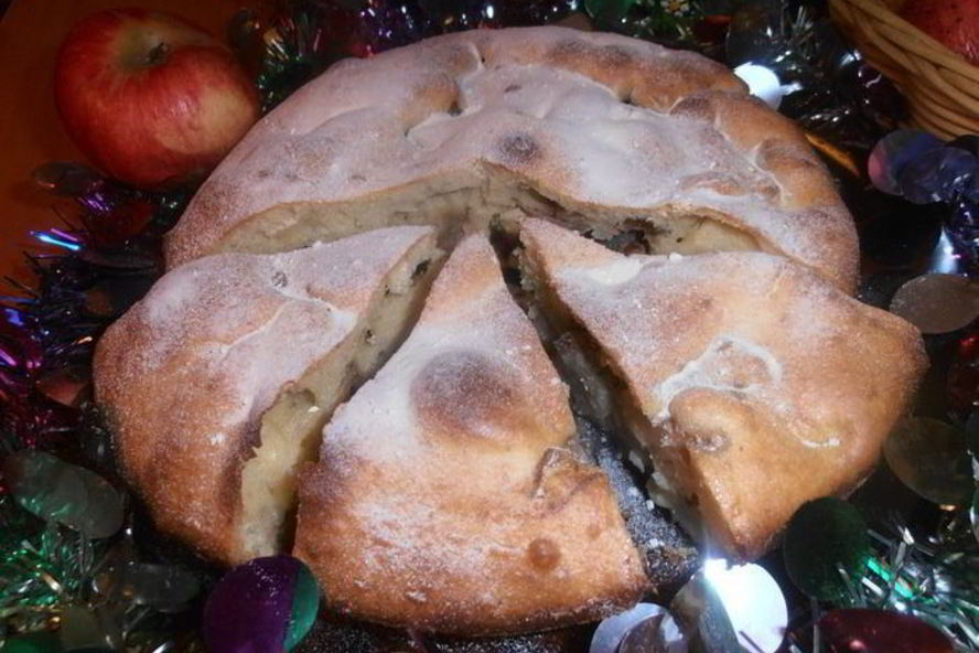 Рецепт ореховой шарлотки на сгущенке