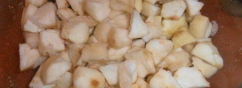 ореховая шарлотка на сгущенке. Шаг 7