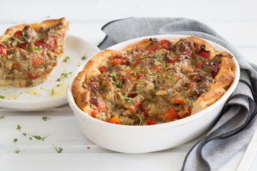 Рецепт открытой шарлотки с печеными овощами и пармезаном