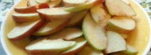 постная шарлотка в мультиварке. Шаг 4