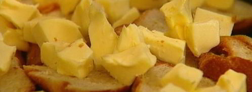 шарлотка с грушами, изюмом и корицей. Шаг 9