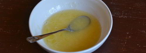 шарлотка с вишней. Шаг 3