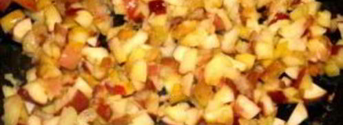 шарлотка с яблоками и безе. Шаг 7