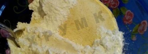 шарлотка с яблоками в мультиварке с манкой. Шаг 5