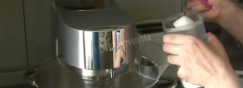 шарлотка с яблоками в мультиварке яблочная. Шаг 3