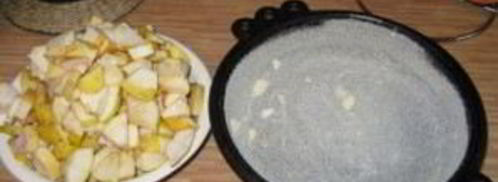 шарлотка со сметаной и яблоками. Шаг 6