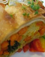 Домашний штрудель с овощной начинкой