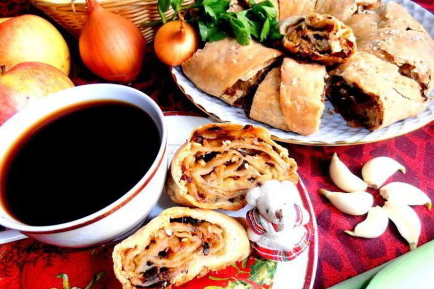 Рецепт хрустящего постного штруделя с ароматной полезной начинкой