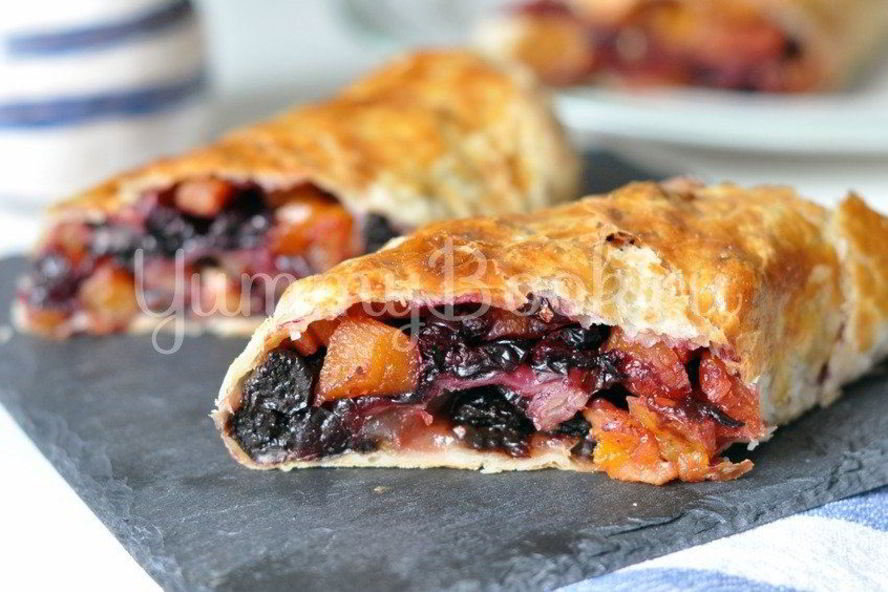 Рецепт штруделя с фруктами и сухофруктами