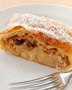 Штрудель с яблоками из лаваша