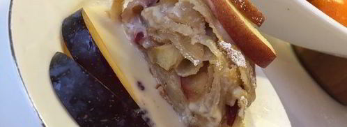 яблочно-сливовый штрудель с ванильным соусом. Шаг 14