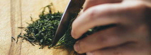 слойки с яйцом и зеленью. Шаг 3