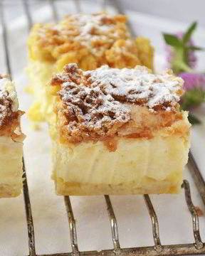 Сырник с персиками