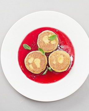 Сырники с кукурузной мукой и вареньем