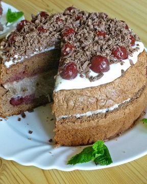 Торт вишня в шоколаде