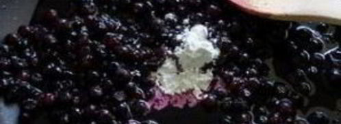 бельгийские вафли с черничным соусом. Шаг 7