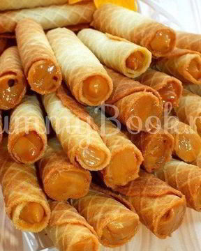 Вафли с вареной сгущенкой