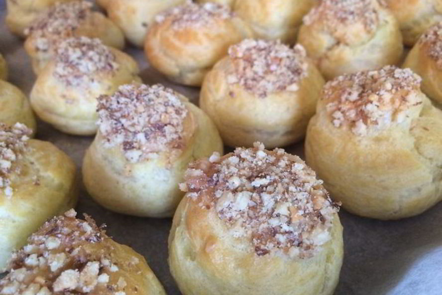 Рецепт профитролей с кремом из вареной сгущенки