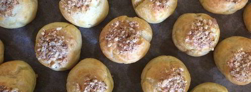 профитроли с кремом из вареной сгущенки. Шаг 11