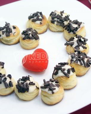 Профитроли с кремом Поцелуй