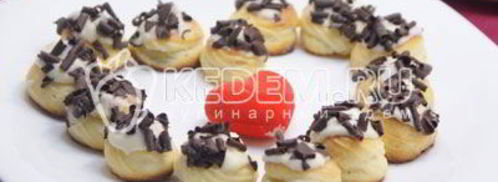 профитроли с кремом поцелуй. Шаг 13